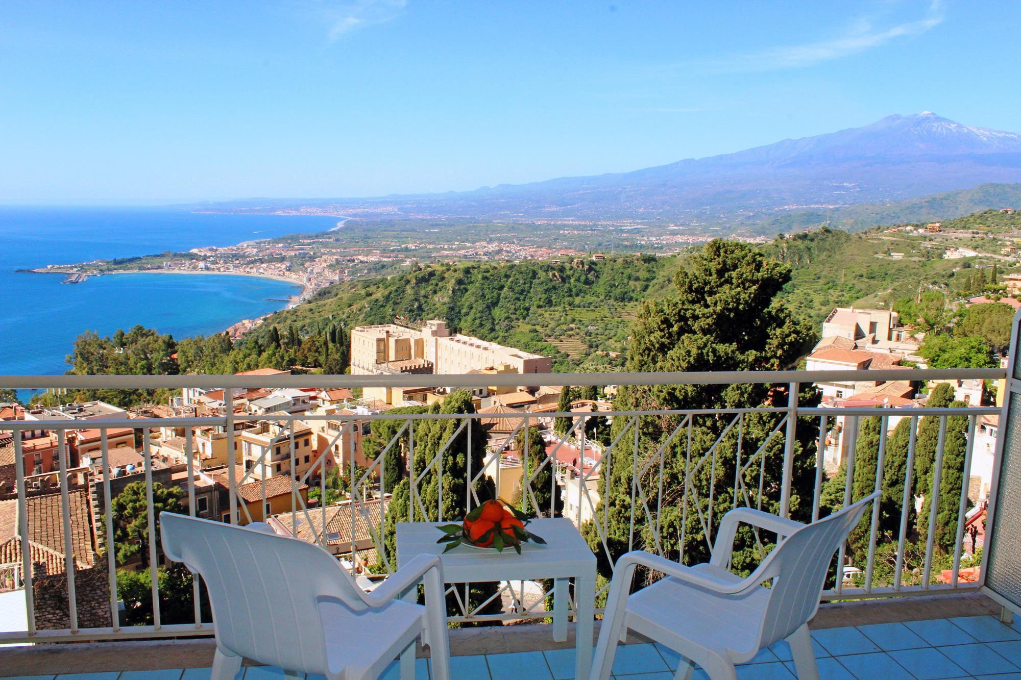 Hotel Mediterranee Taormina Exterior photo